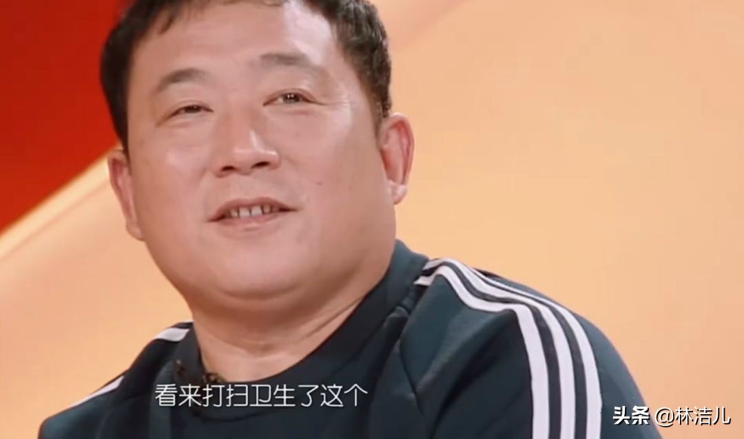 吴昕我家那闺女衣服同款,何雯娜吴昕我家小两口