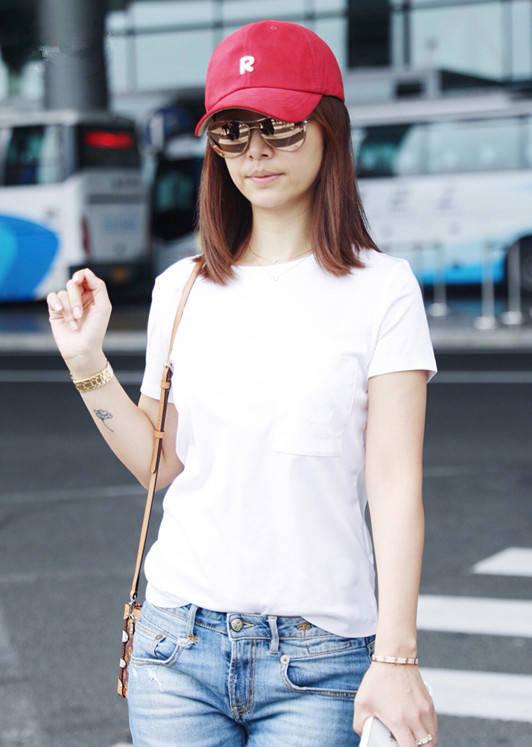 林心如身穿粉色套装出席,林心如一身粉色装出席活动