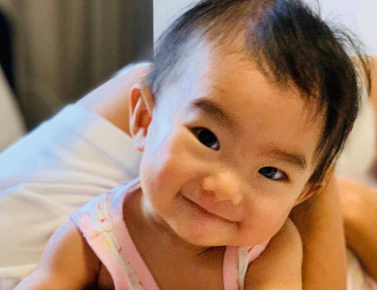 香港著名歌手在儿童院长大购买闻气机帮助一岁女儿治疗气管炎