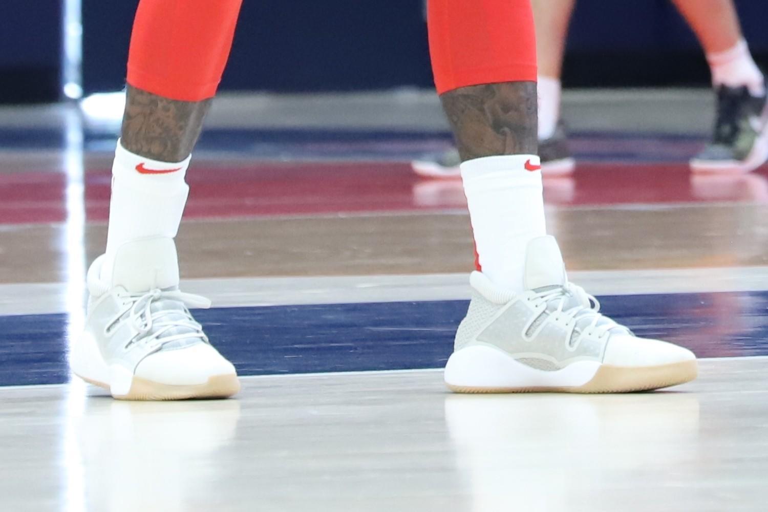 C有好物丨论抓地力何须选AdaptBB?这价位我能拿下“三双”