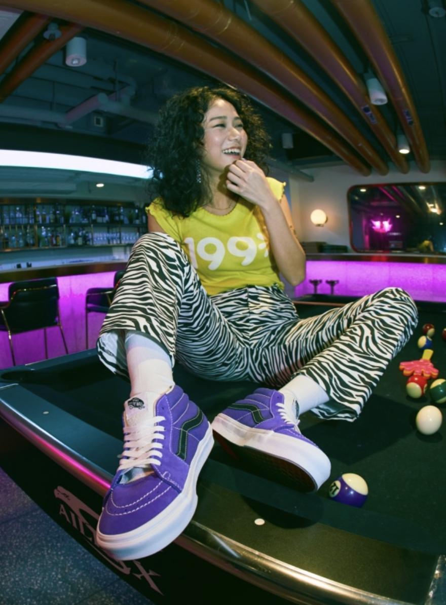 今年流行的帆布鞋长什么样子,今年流行的帆布鞋花纹