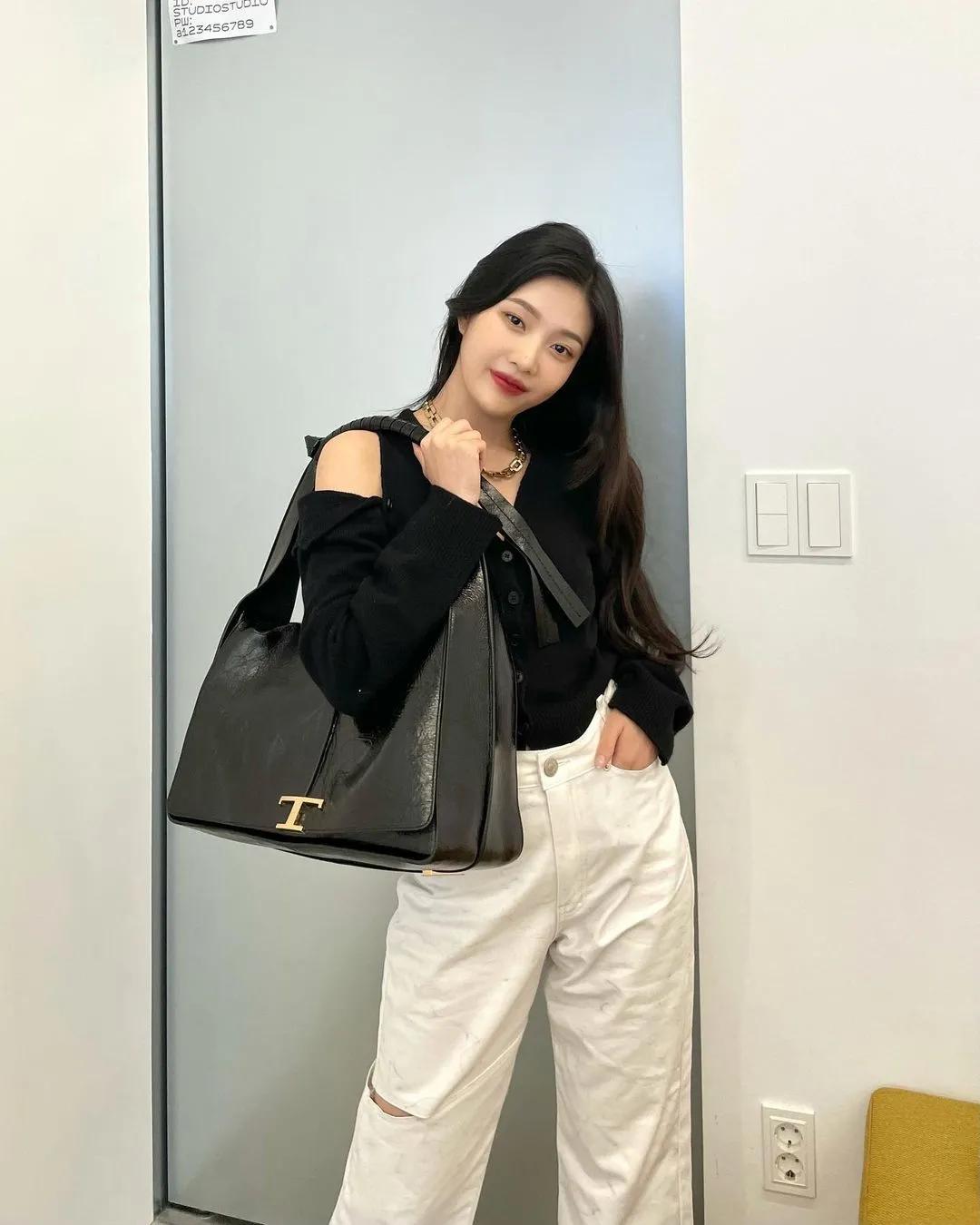 气质针织秋冬穿搭一整套,明星同款针织衫日常穿搭