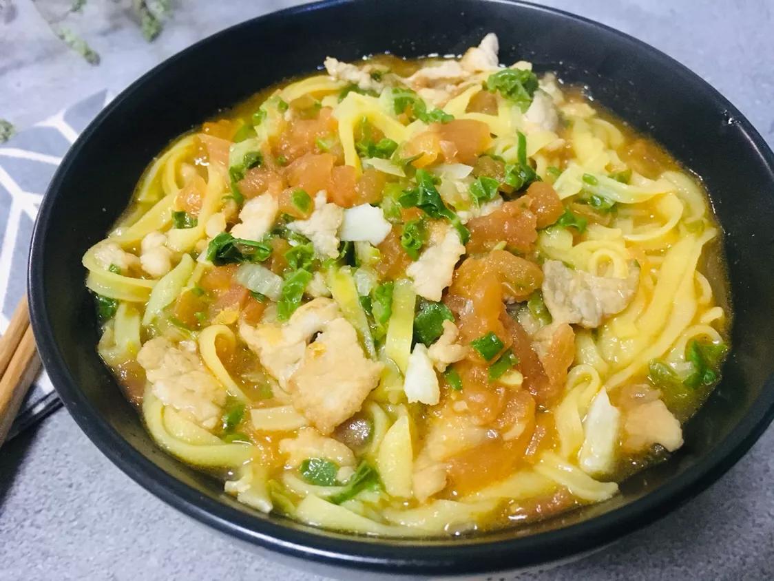 四岁的娃娃过份挑食，妈妈用这个办法来解决