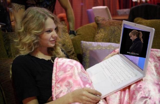 霉霉出新歌蕾哈娜,霉霉夺冠歌曲