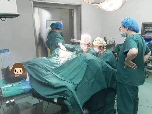 子宫切除后腹胀怎么回事,子宫切除后盆腔空虚怎么治疗呢