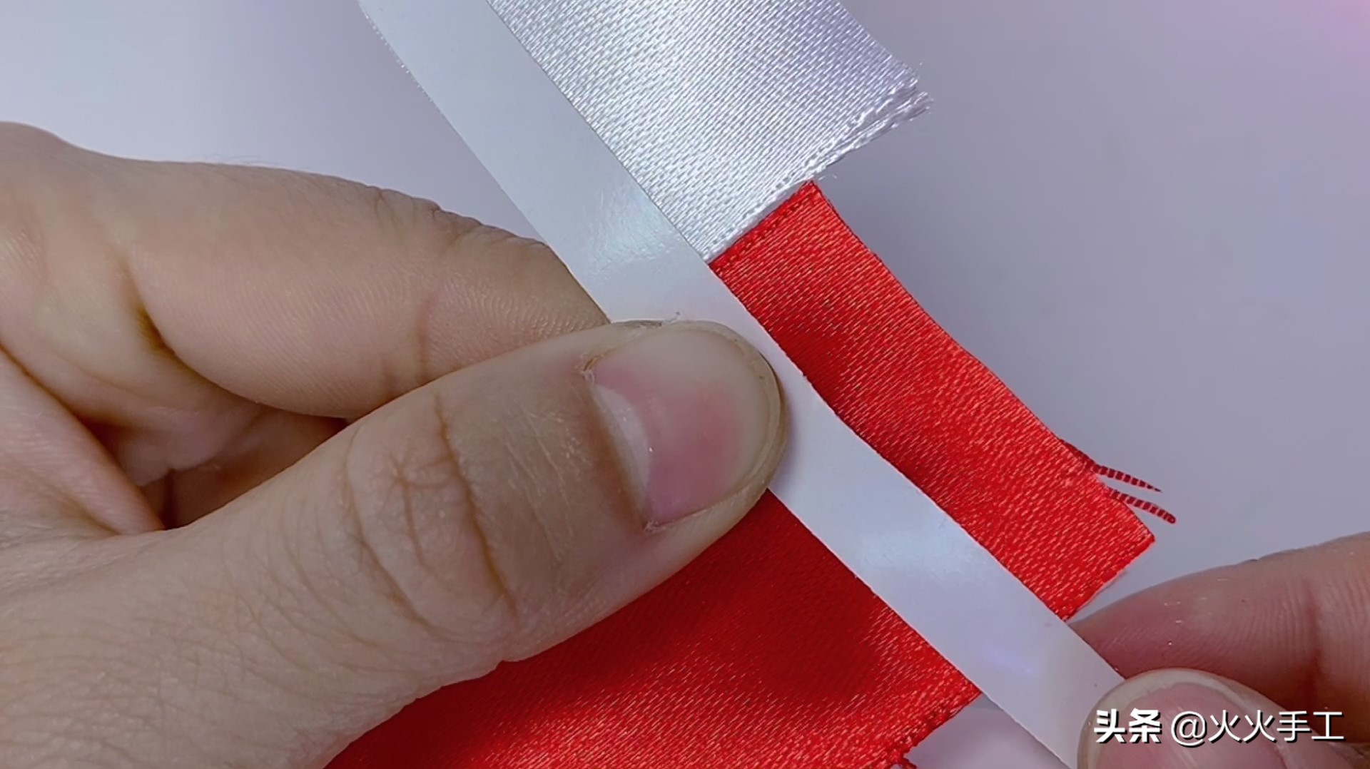 白浅的十里桃花，不用三生三世，在家用粉色丝带就可以很快完成