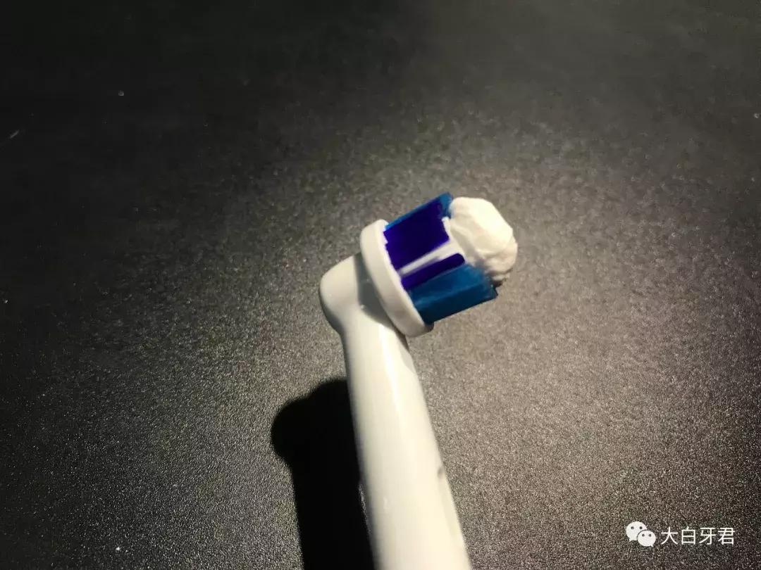 欧乐bd12电动牙刷刷牙正确方法,电动牙刷快速舒适刷牙的必备品