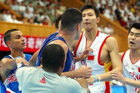 中国男篮的武行岁月，对手竟然还有美国