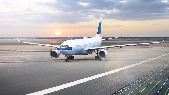 坐航班舒适,坐飞机出行好便捷