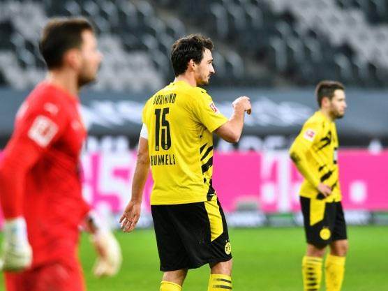 罗伊斯引领多特蒙德冲奇迹,任意球防不住