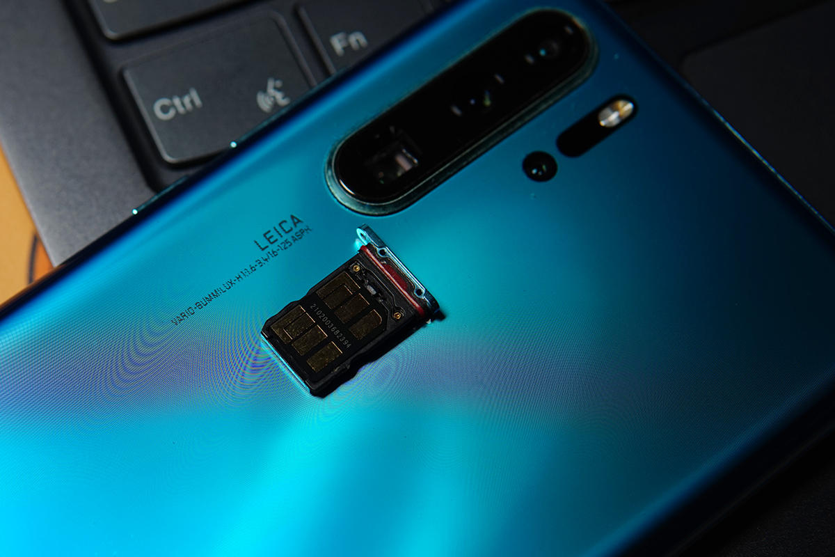 大华nmcard高速存储卡,华为nm存储卡选大华还是雷克沙