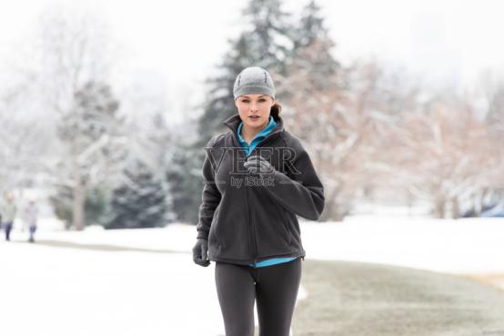 寒潮来袭注意预防心血管动画,寒潮来袭注意防范脑血管疾病