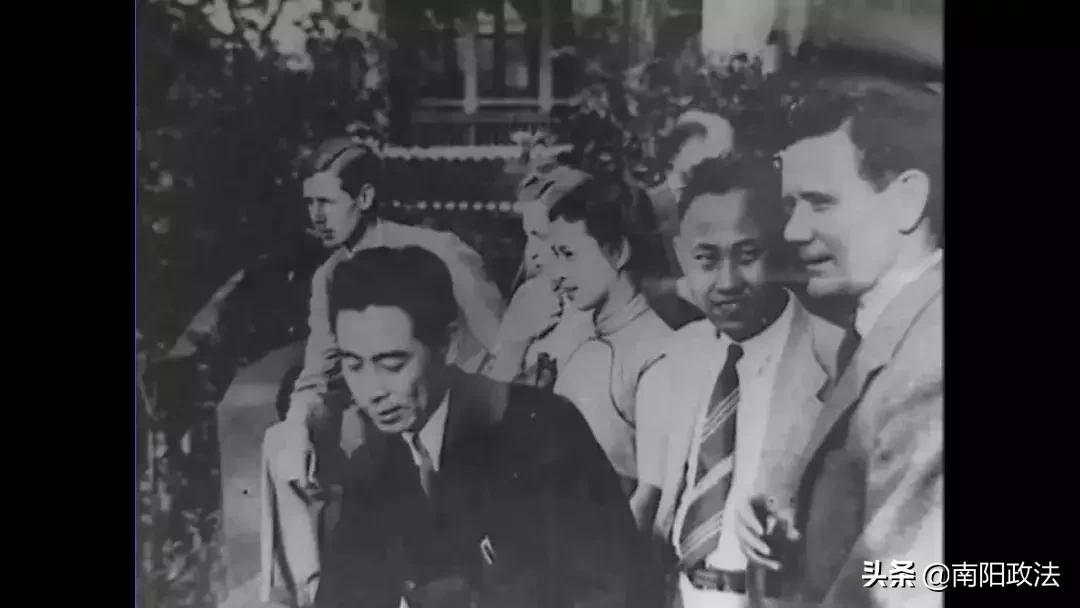 【荐读】你只知道王毅、华春莹，却不知道这个迷倒万千人的燕大“校花”才是曾经中国外交部隐藏的最狠角色！