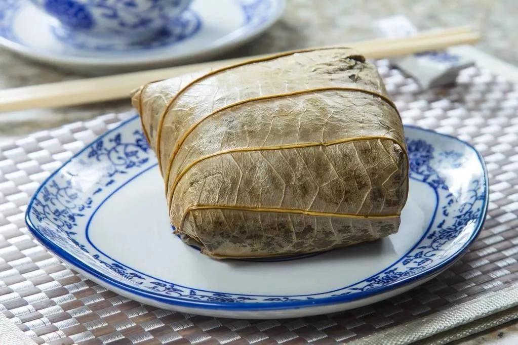 荷叶和什么搭配去火除湿,荷叶怎么喝祛暑