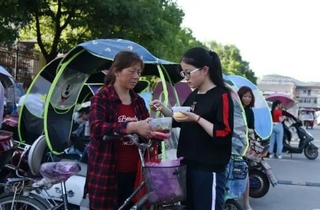 毛坦厂陪读妈妈多少钱,毛坦厂陪读妈妈