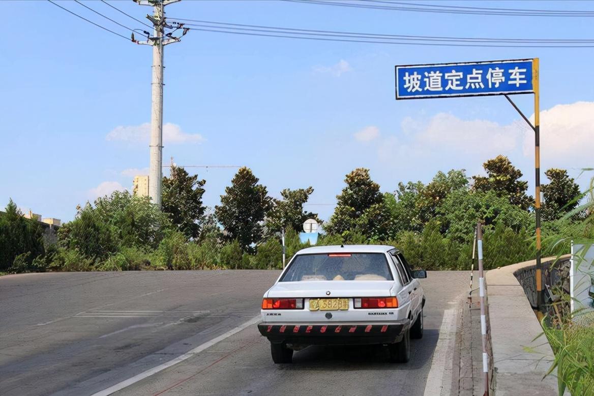 驾照考试挂科几次不能考,驾照挂科补考好过吗