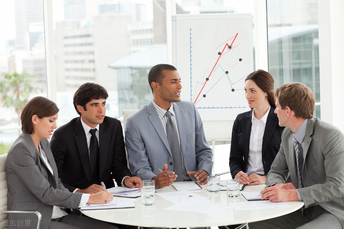 面对工作中的小人怎么办,如果你跟小人一起工作该怎么办