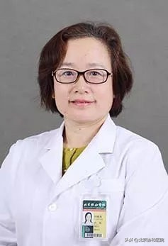 咳痰一直不好是新冠肺炎吗,咳痰咳不出来是肺炎吗