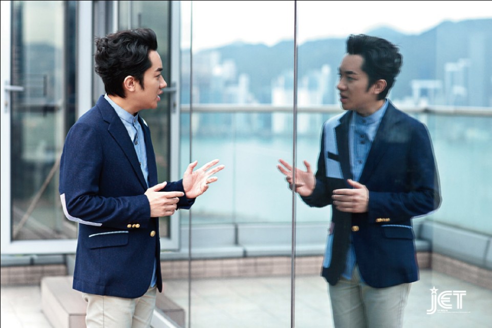 王祖蓝金钱的背后