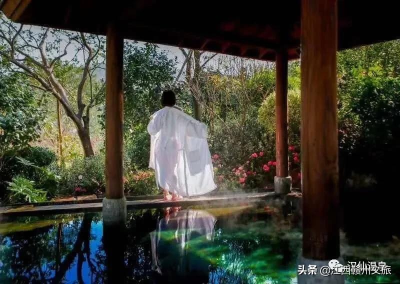 天凉了，告别秋燥，温泉养生约起来吧！