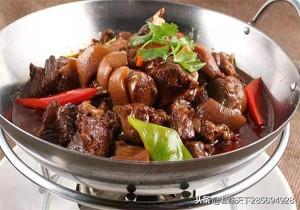 湘菜狗肉干锅的正宗做法,正宗湘菜狗肉干锅