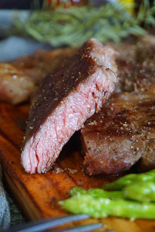 牛排煎出的肌红蛋白,煎牛排肌红蛋白从表面流出怎么办