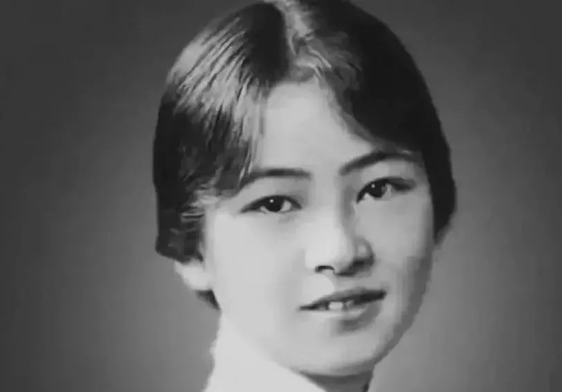 十位称为先生的女性,中国被尊称为先生的十位女性图片