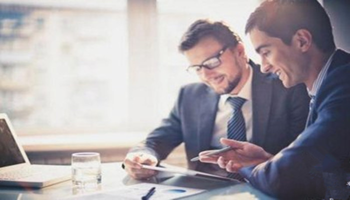 和同事相处老是矛盾怎么办,和同事相处不好怎么和领导沟通