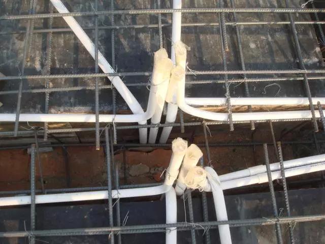 线管堵塞穿不过线怎么办,网线管在墙里堵了怎么解决