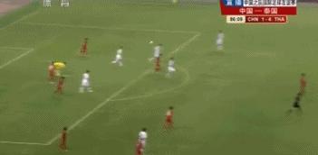 国足1:5惨败泰国后范志毅采访视频,范志毅输完泰国输越南完整视频