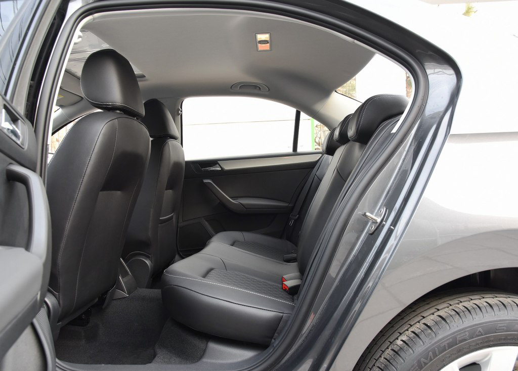 桑塔纳这款车值得买吗,比桑塔纳更值得买的车