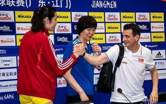 朱婷执教与郎平对抗赛,朱婷惠若琪恩师