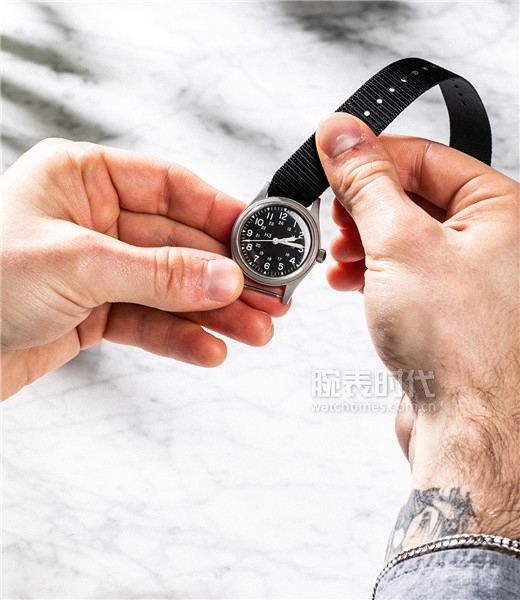 小米手环换表带教程,小米手表x5换表带图解