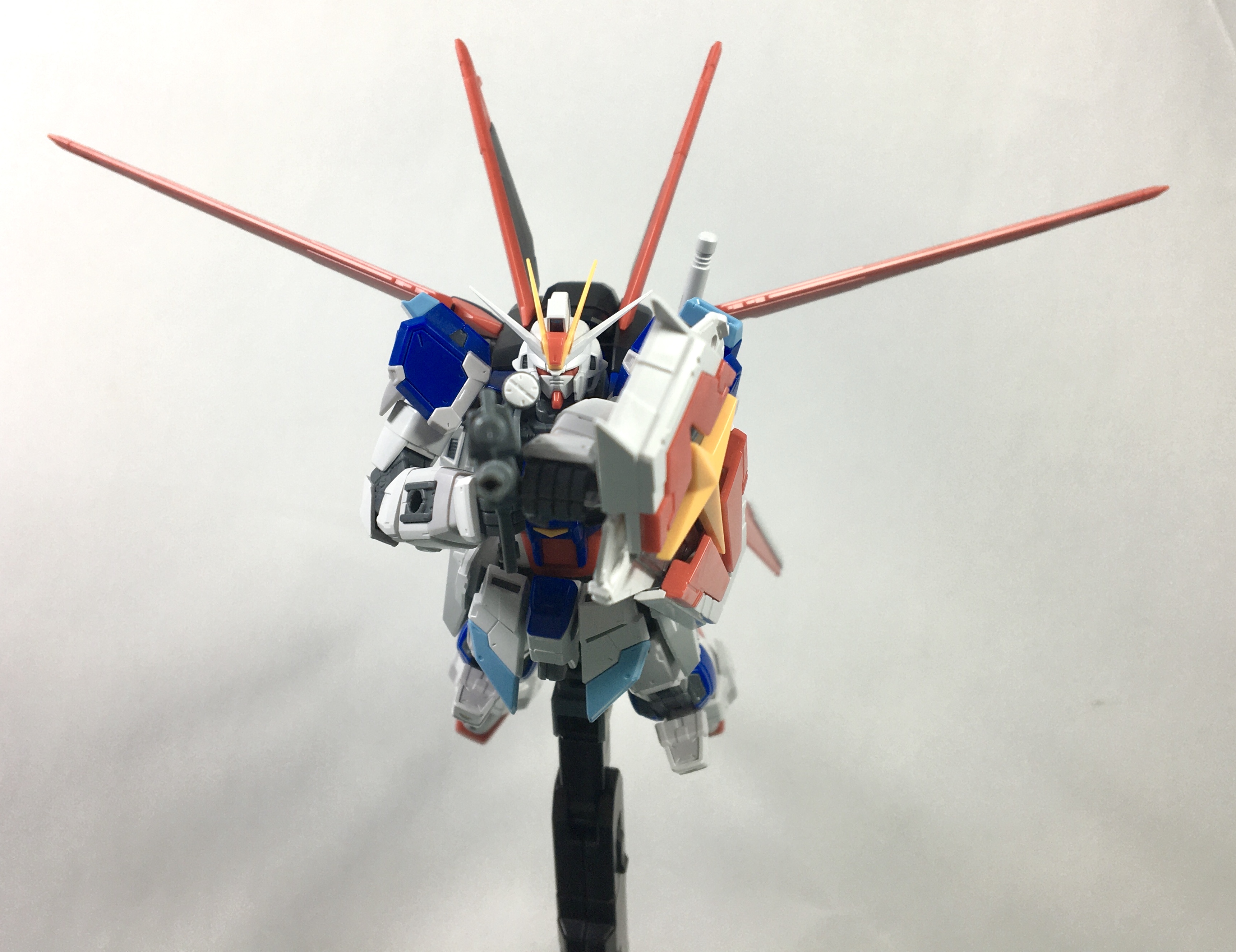 万代rg报丧女妖模型测评,万代rg空装脉冲高达测评