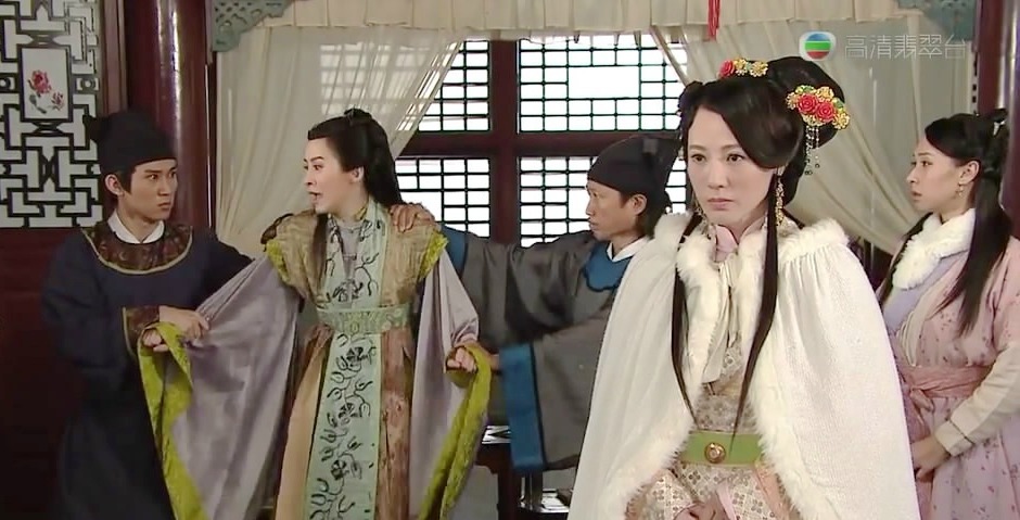 成熟美魔女康华，耗百万尽孝道，妩媚又独立却历经10年感情空白