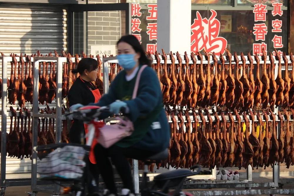 勾心勾魂啊,九尺的鸭脑壳鸭脖子鸭腿腿鸭脚脚鸭翘翘