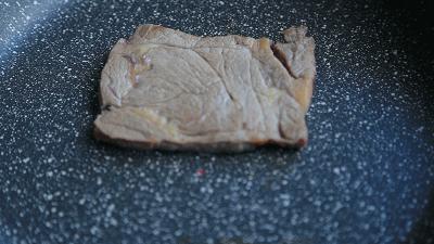 不粘锅刮花露出铝底了还能用吗,刮花的不粘锅还能用吗