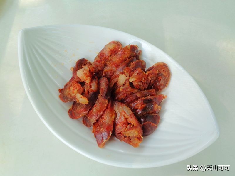 香肠肉夹馍卤汤,香肠香菇丝肉夹馍