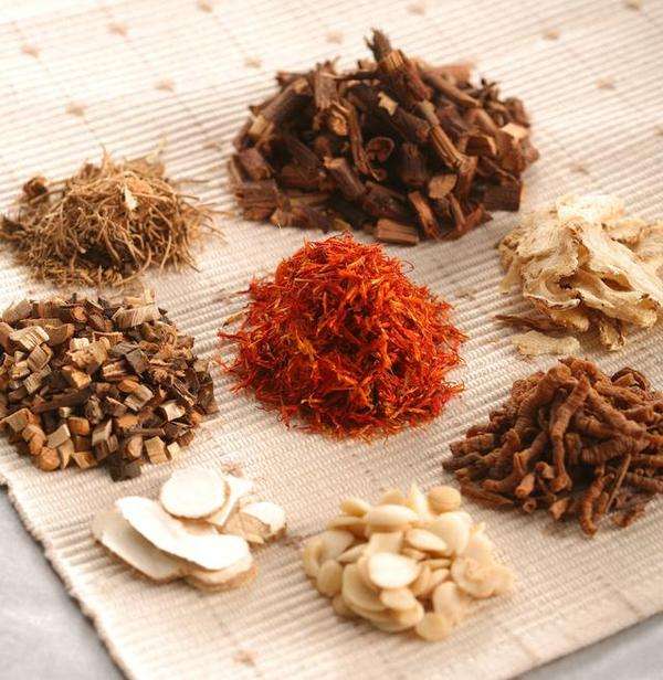 怀孕呕吐的时候咽喉有异物怎么办,怀孕初期喉咙有粘液感