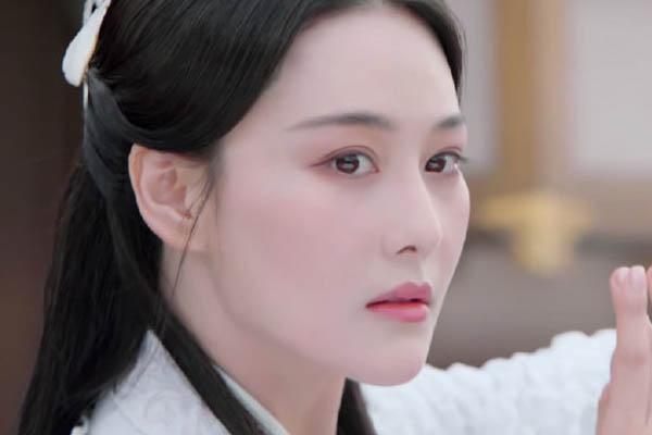 花不弃明月山庄是什么来历,明月山庄为什么要杀花不弃