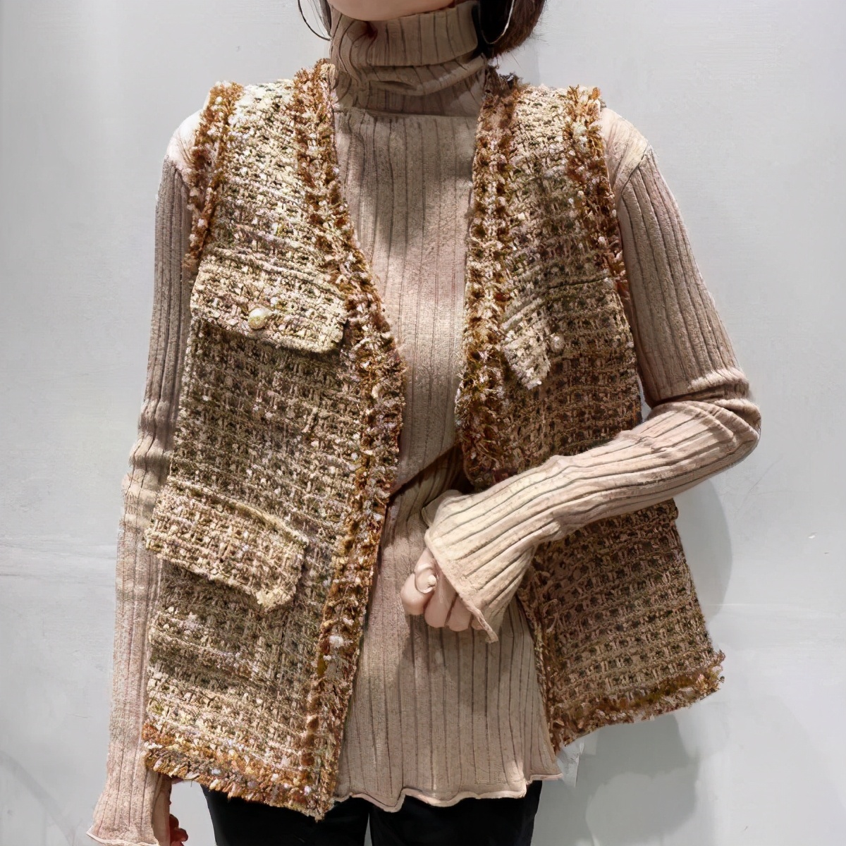 马甲怎么穿搭才好看,马甲怎么穿才好看