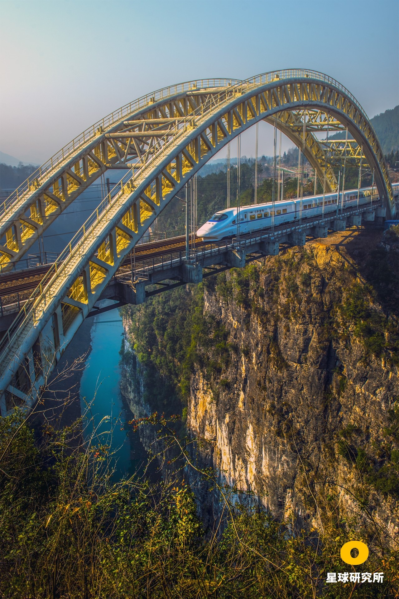 中国南方喀斯特的组成,中国南方喀斯特地貌原因