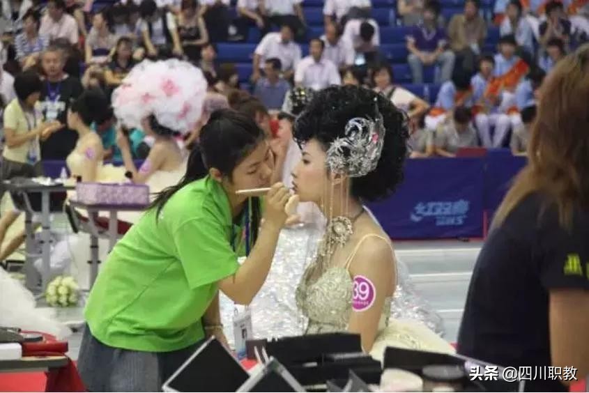 创造中国美业的纪录,创造美业新奇迹