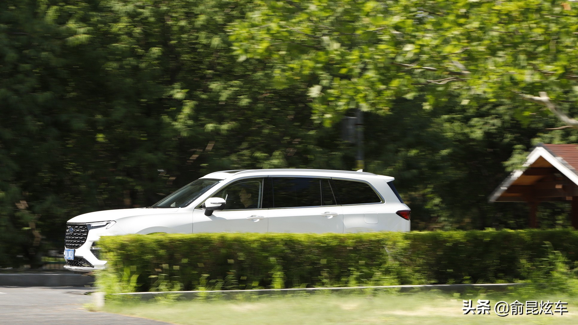 福特领裕6座尊领型评测,江铃福特领裕五座空间实测