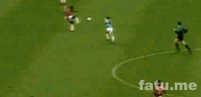 足坛退役最晚的人,足坛现役老将球员排名前十