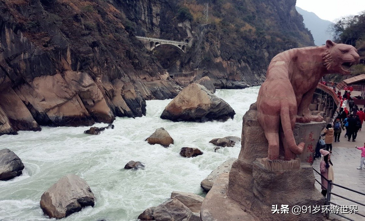 虎跳峡游玩多久比较好,上虎跳和中虎跳哪个壮观