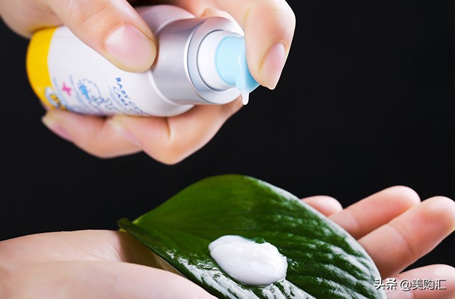 如何使用泡泡染发剂,怎么使用泡泡染发剂