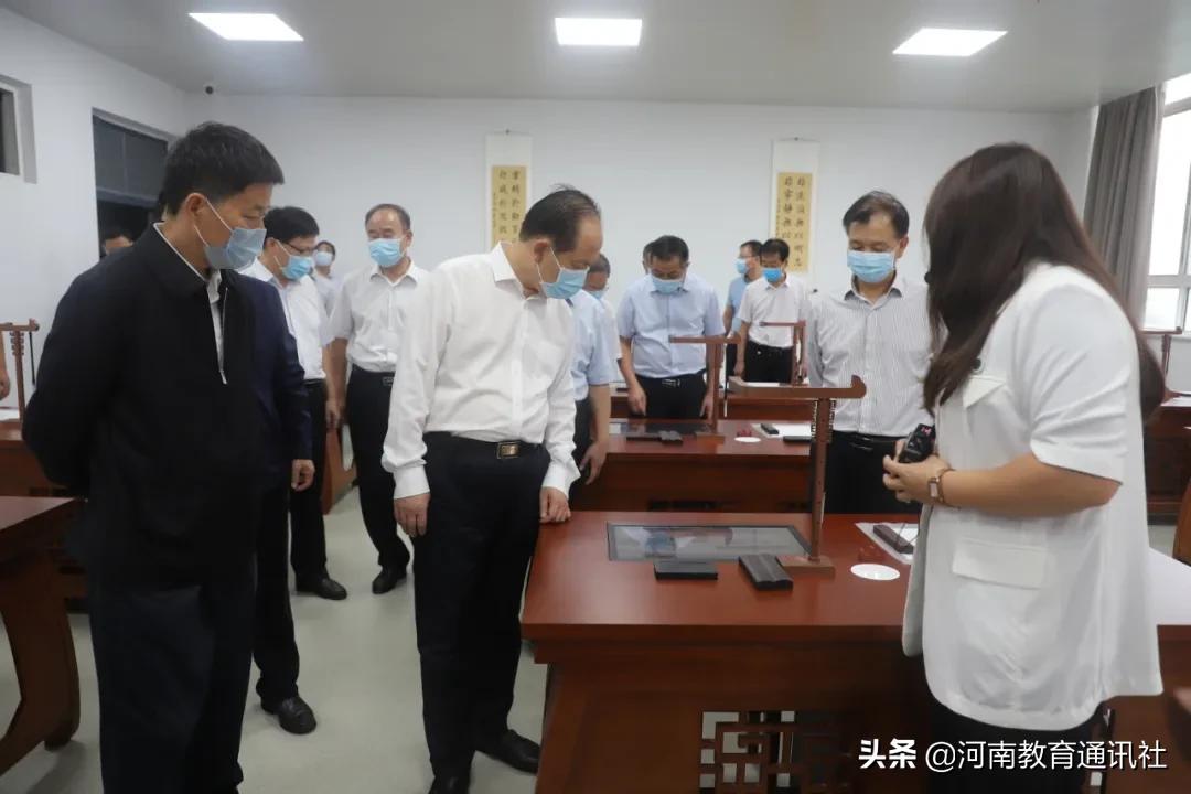 市教育局调研县区教育工作,视察全市教育发展情况