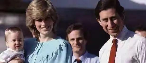 她是永远的“英伦玫瑰”，赢得了全英国的尊重，却输给情敌卡米拉