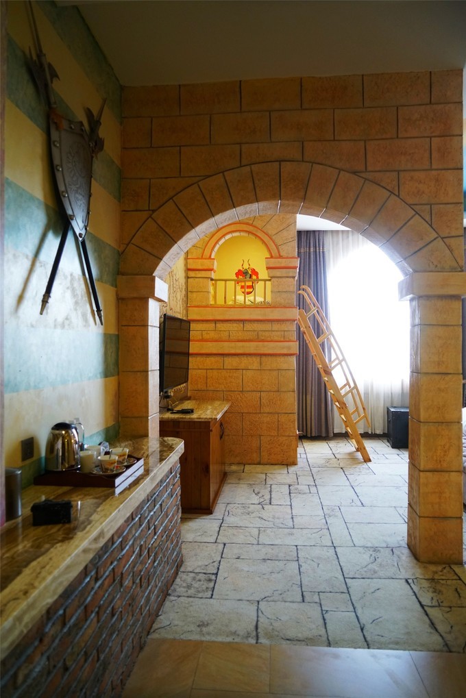 欧乐堡骑士度假酒店树屋套房厕所,欧乐堡骑士酒店树屋